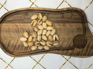 Мучные полоски МАЛИНОВЫЕ со вкусом острых бараньих рёбрышек 76 гр: Фисташка иранская натуральная жар/сол