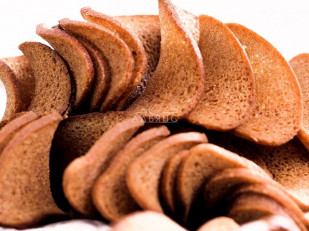 Ведро Ржаные гренки со вкусом холодца и хрена: Ресторанные гренки с чесноком