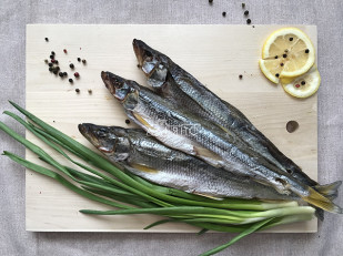 Уши свиные с чесноком 