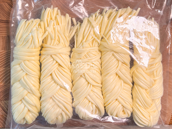 Сырный продукт ФЕРМЕРСКИЙ коса белая в Казани