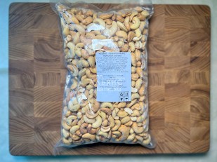 СНАПСЫ гренки со вкусом холодец и хрен: Кешью жарено-соленый