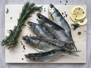 Сырок вяленый: Вобла вяленая астраханская крупная