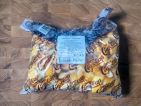 Сыр 1 кг ГОРНЫЙ СЫРОВАР (Бочонок копчёный с паприкой) в Казани