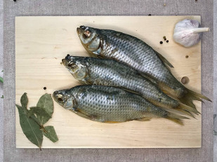 Уши свиные с чесноком 